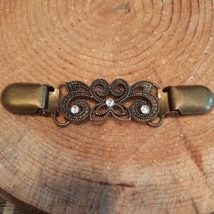 Antique Gold Filigree Sweater Clip